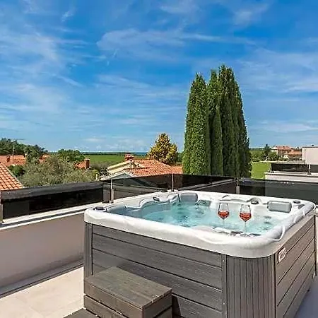 House Blossom Novigrad Istria