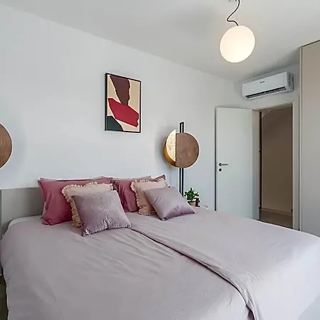 House Blossom Hotel