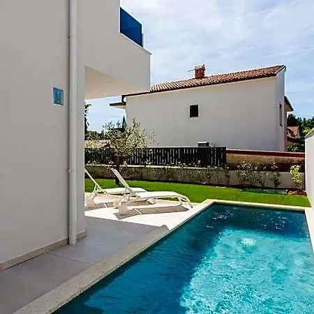 House Blossom 3* Novigrad Istria